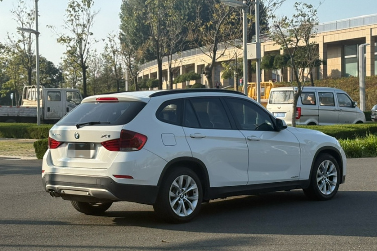 宝马X1 2014款 sDrive18i 时尚型车身外观6002