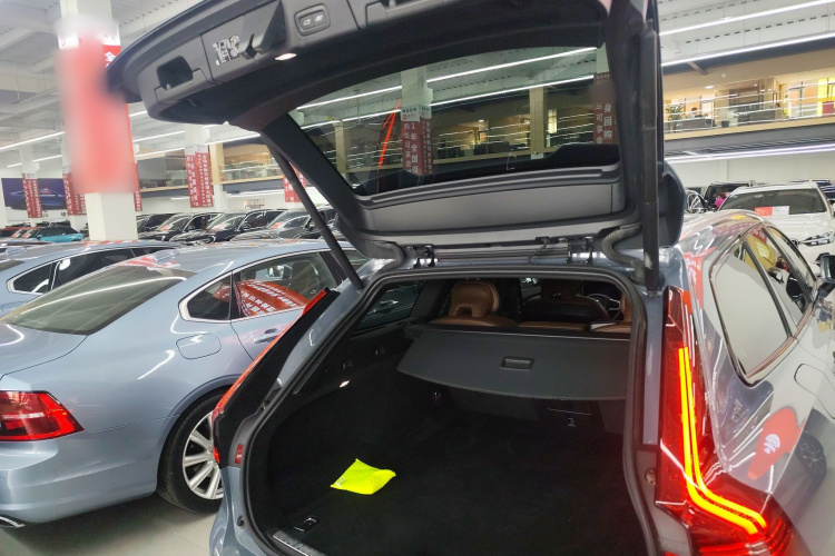 沃尔沃V90 2022款 Cross Country B5 AWD 智尊版局部细节23