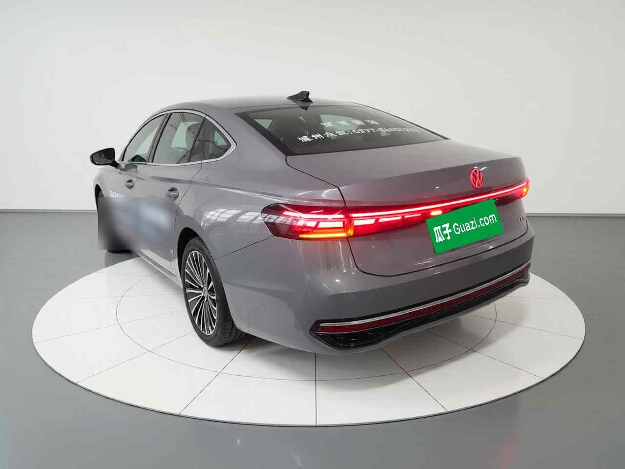 大众 帕萨特 2025款 Pro 380TSI 龙尊版(3)