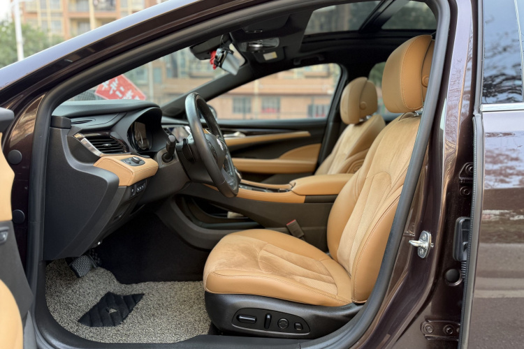 别克 君越 2016款 20T 豪华型中控内饰7002