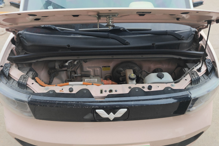 五菱汽车 宏光MINIEV 2021款 马卡龙时尚款 三元锂机舱底盘24