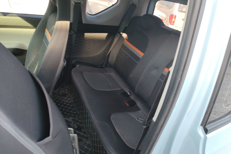 五菱汽车 宏光MINIEV 2020款 悦享款 磷酸铁锂中控内饰21