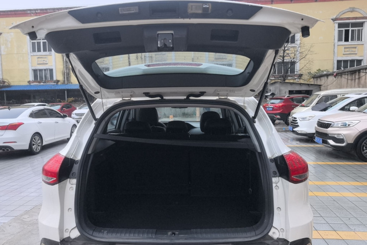 猎豹汽车 猎豹CS10 2016款 2.0T 自动领先型机舱底盘23