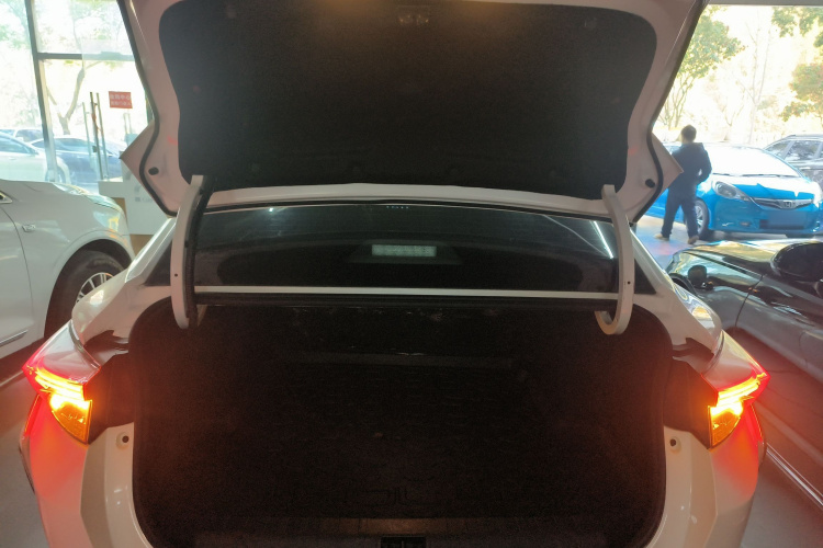 东风风神 奕炫 2021款 230T 自动追影版局部细节23