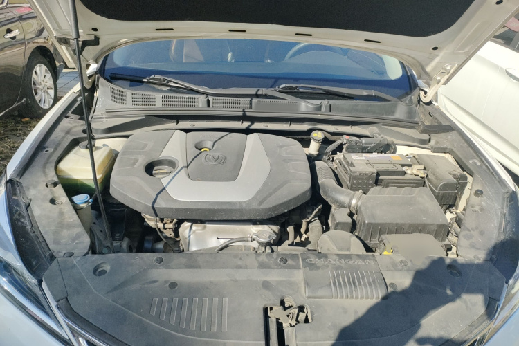 长安 逸动 2018款 1.6L GDI 手动时尚型机舱底盘24