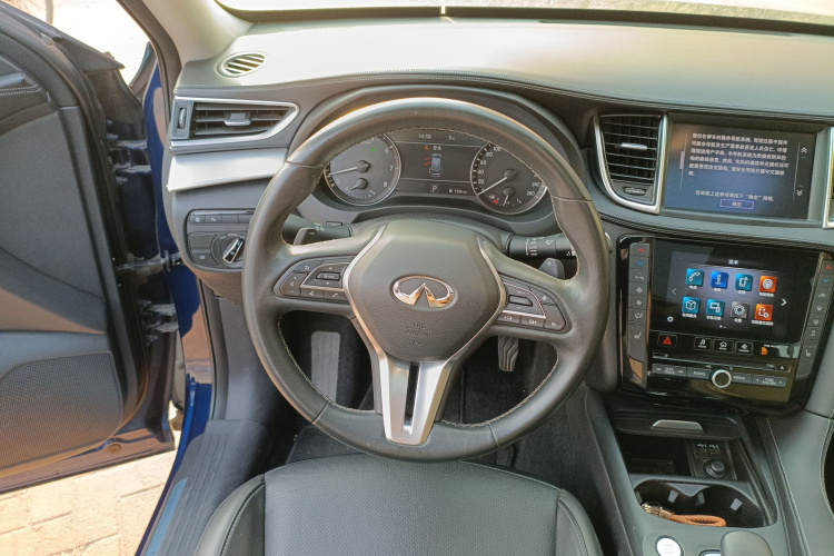 英菲尼迪QX50 2020款 2.0T 四驱领航版局部细节13