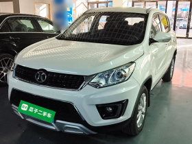 北京汽车 绅宝X35 2016款 1.5L 手动精英版