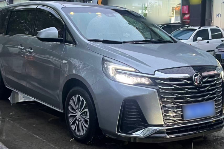 别克GL8 2023款 陆上公务舱 智慧尊贵型车身外观6001