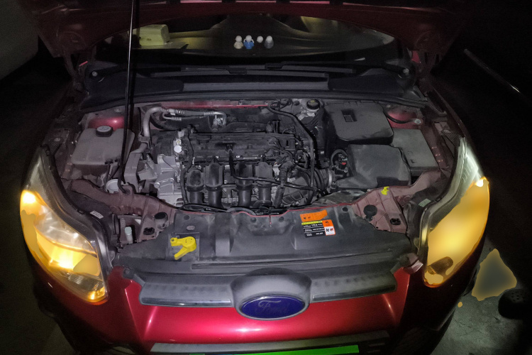 福特 福克斯 2012款 两厢 1.6L 手动风尚型局部细节24