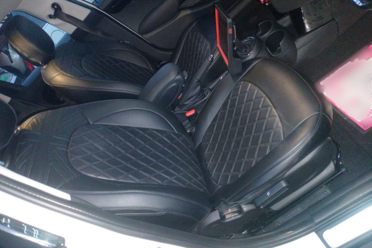 MINI 2019款 1.5T ONE PLUS 五门版局部细节41