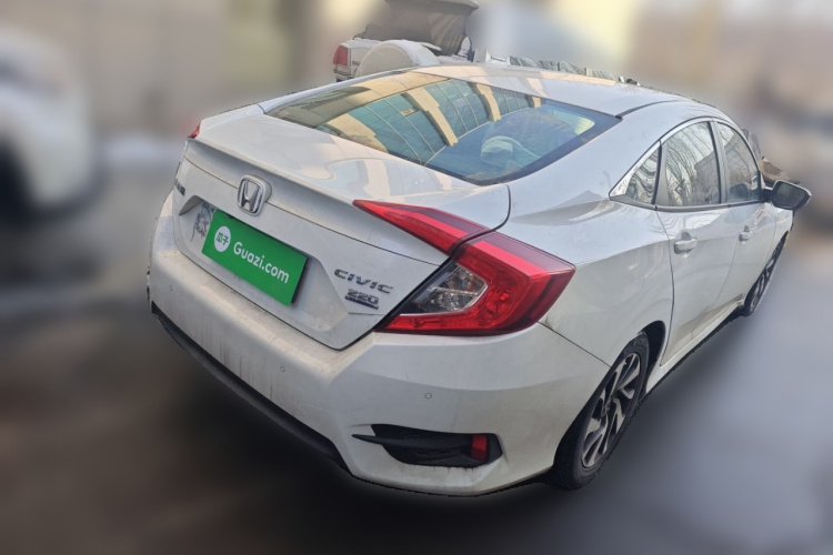 本田 思域 2016款 220TURBO CVT豪华版车身外观7