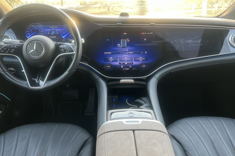 奔驰EQS 2022款 改款 450+ 先锋版中控内饰7007