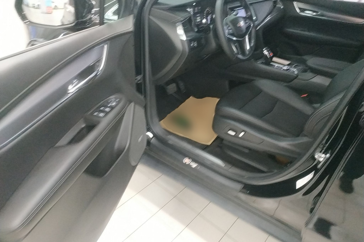 凯迪拉克XT5 2020款 28T 技术型中控内饰20