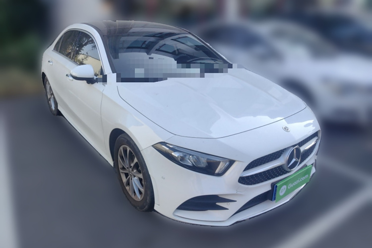 奔驰A级 2022款 改款 A 200 L 运动轿车时尚型车身外观6002