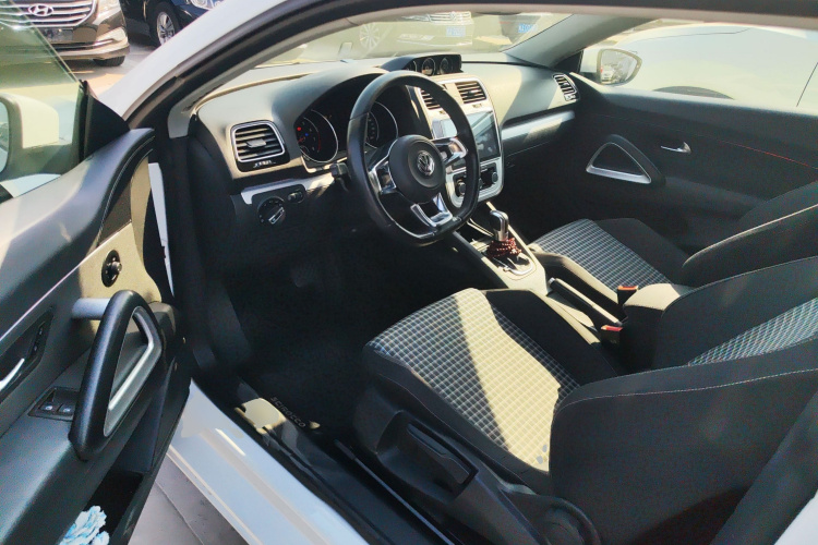 大众 尚酷 2015款 1.4TSI 风尚版中控内饰20