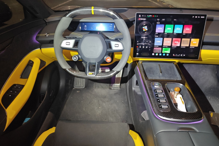小米汽车 小米SU7 Ultra 2025款 Ultra中控内饰13