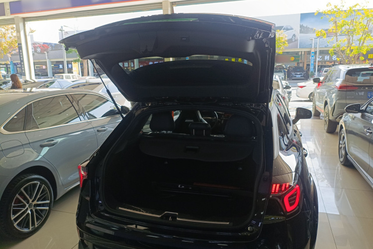 领克02 Hatchback 2021款 2.0TD Halo机舱底盘23