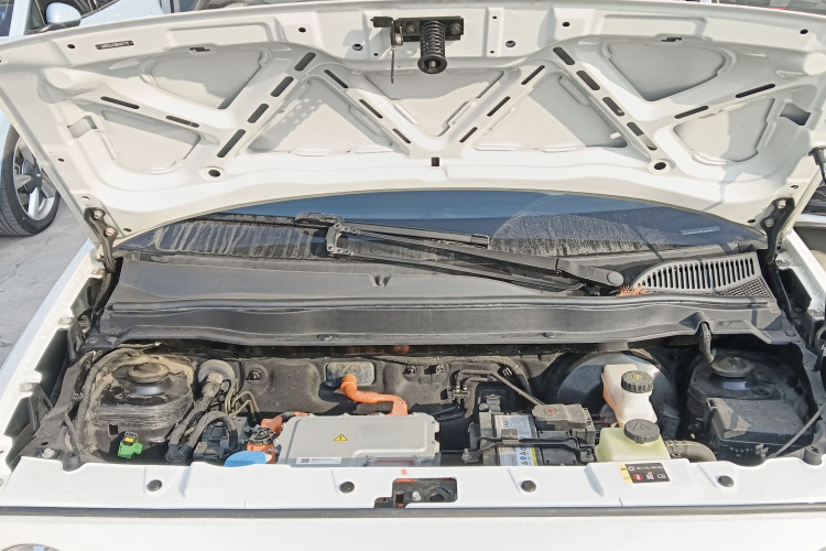 欧拉黑猫 2021款 405km 长续航型机舱底盘24