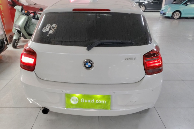 宝马1系(进口) 2013款 改款 118i 领先型车身外观6