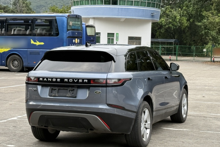 路虎 揽胜星脉 2018款 P250 S车身外观6010