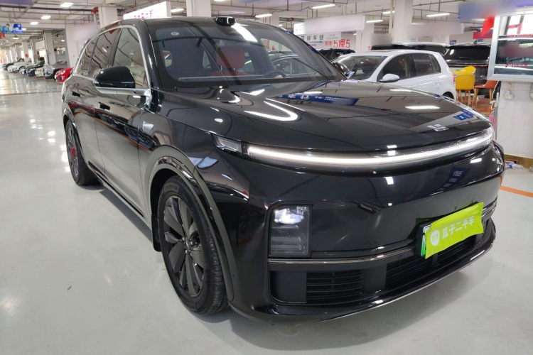 理想汽车 理想L7 2025款 Max 智能焕新版车身外观3