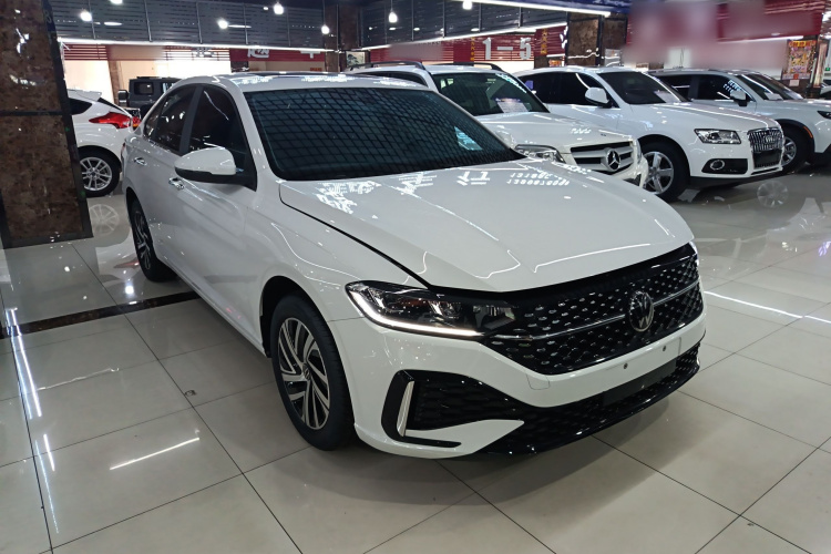 大众 朗逸 2024款 1.5L 自动星空五百万版车身外观3