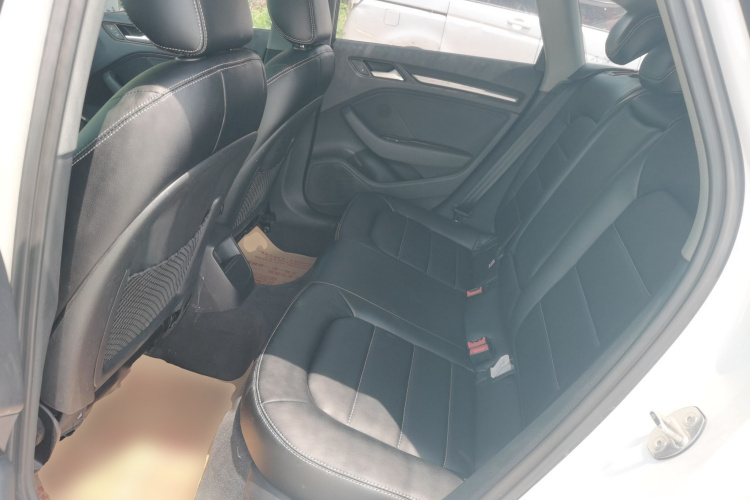 奥迪A3 2020款 改款 Sportback 35 TFSI 进取型 国VI中控内饰7004