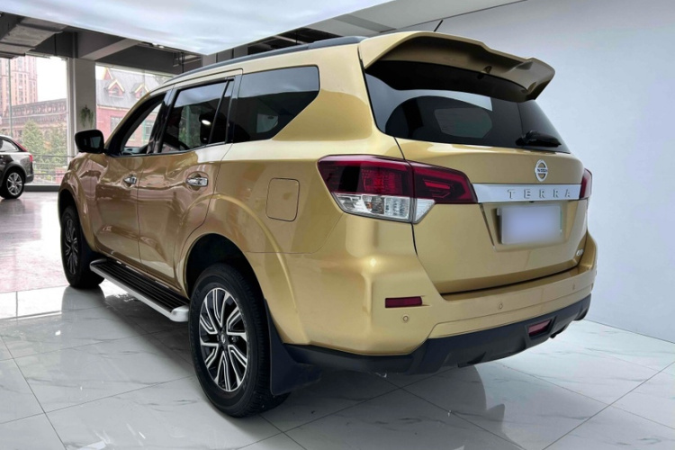 日产 途达 2020款 2.5L XV 4WD 自动四驱旗舰版车身外观6004