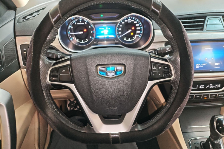 吉利汽车 帝豪 2016款 三厢 1.5L CVT豪华型中控内饰13