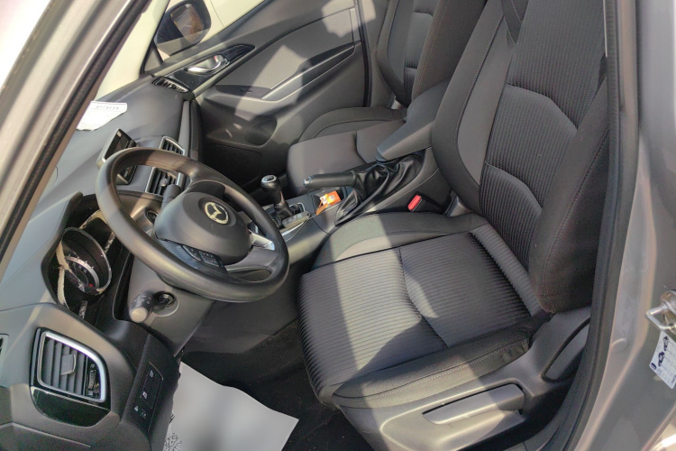 马自达3 昂克赛拉 2016款 三厢 1.5L 手动舒适型中控内饰19