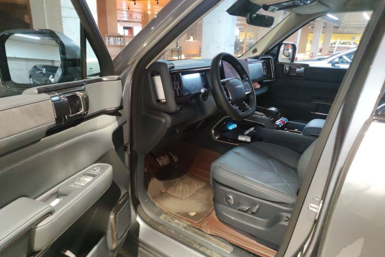 方程豹 豹5 2023款 探索版中控内饰7003