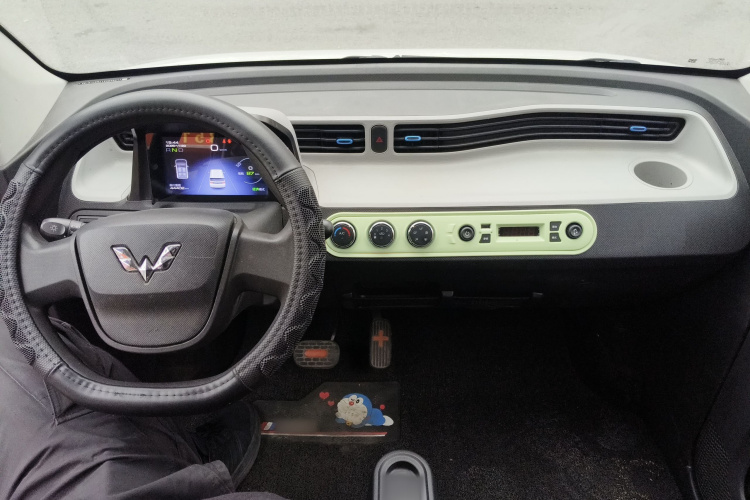 五菱汽车 宏光MINIEV 2020款 自在款 磷酸铁锂中控内饰12