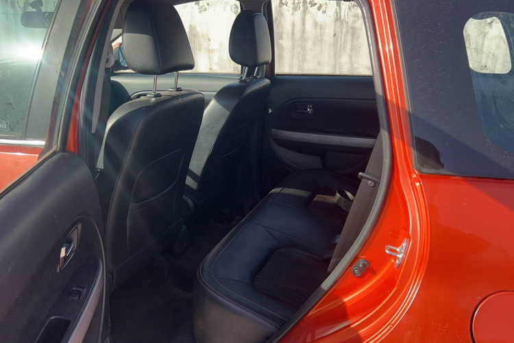 长城M4 2012款 1.5L 手动豪华型中控内饰7003