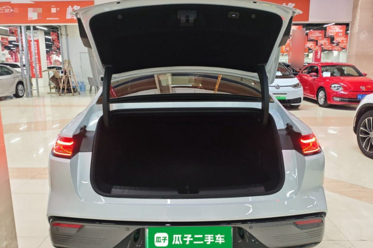 吉利银河 银河星耀8 2025款 130km EM-i 旗舰版机舱底盘23