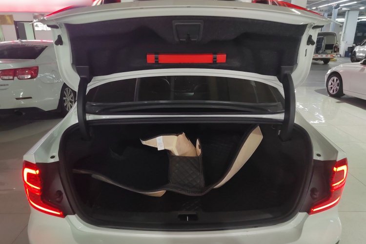 沃尔沃S60 2022款 B4 智远豪华版局部细节23