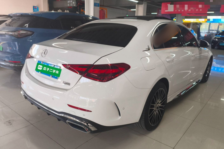 奔驰C级 2024款 改款 C 260 L 运动版车身外观7