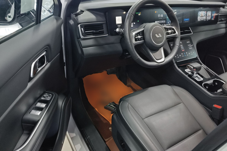 理想汽车 理想ONE 2021款 增程6座版中控内饰20