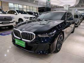 宝马5系 2025款 530Li 领先型 M运动套装