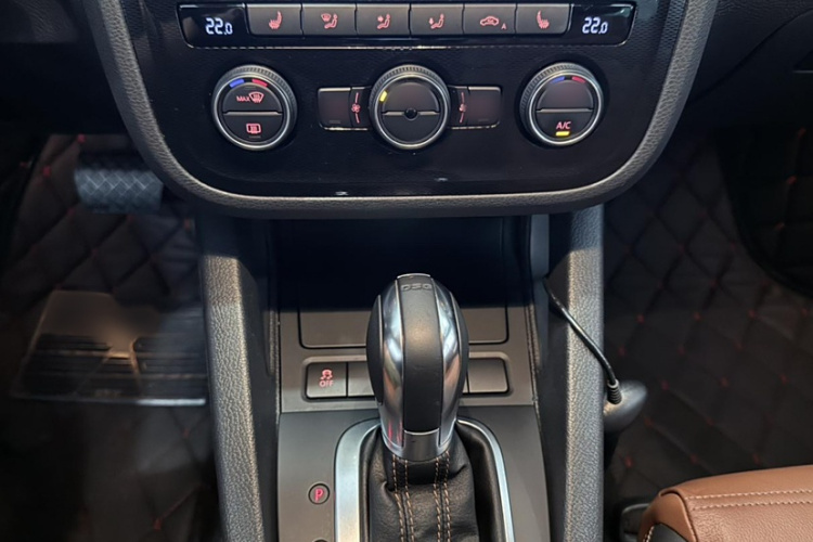 大众 尚酷 2015款 2.0TSI 豪华版中控内饰7005