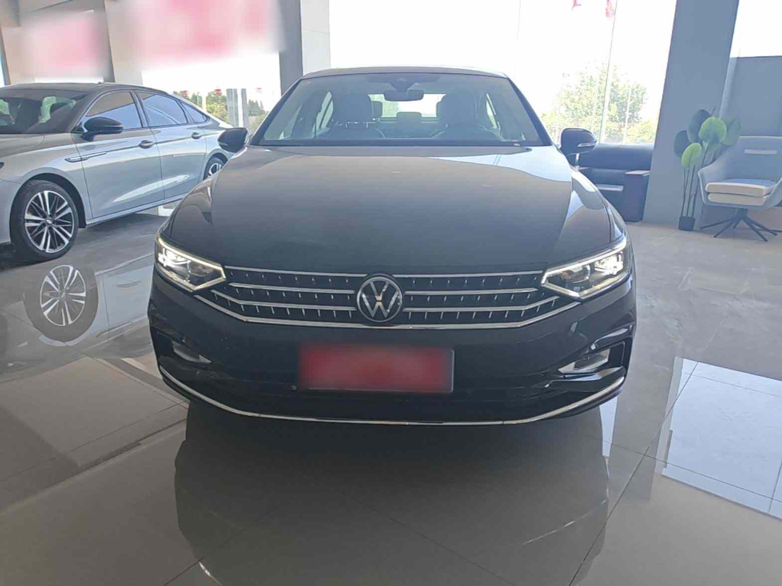 大众 迈腾 2023款 200万辆纪念版 330TSI DSG豪华型(1)