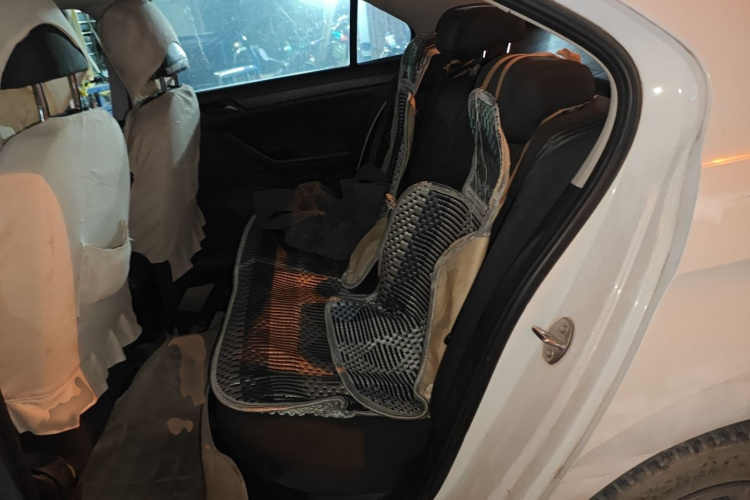 大众 捷达 2017款 1.4L 手动时尚型中控内饰7004