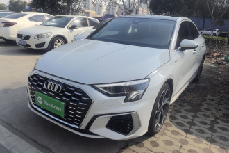 奥迪A3 2023款 改款 A3L Limousine 35 TFSI 豪华运动型