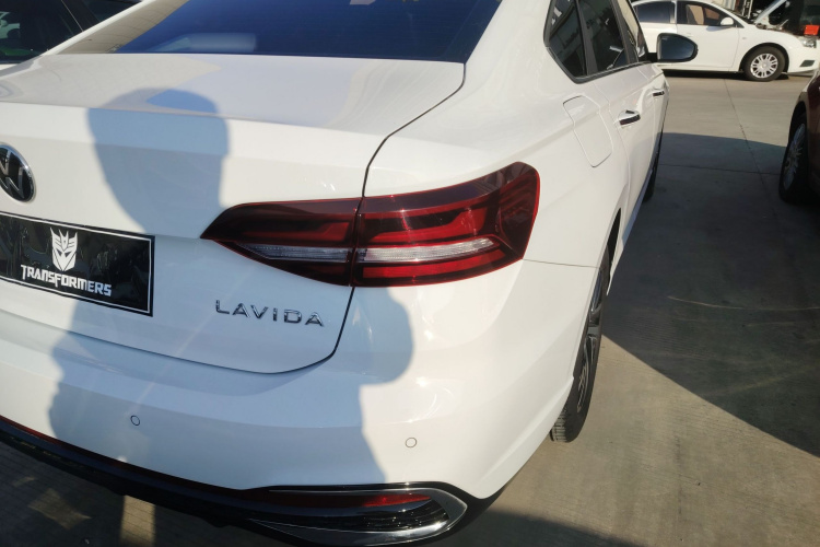 大众 朗逸 2024款 1.5L 自动星空五百万版车身外观9