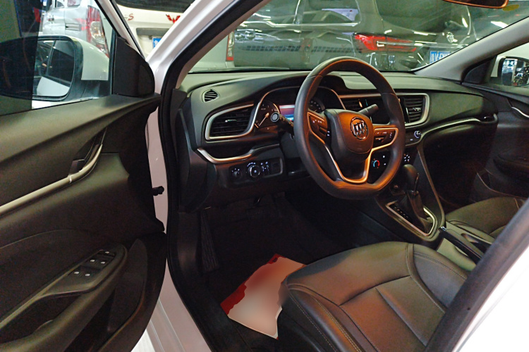 别克 英朗 2021款 改款 典范 1.5L 自动精英型中控内饰7003