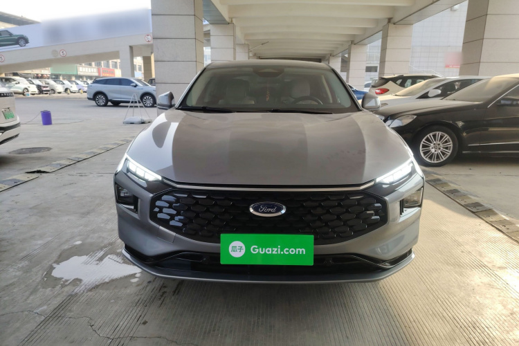 福特 蒙迪欧 2023款 EcoBoost 180 豪华型车身外观2