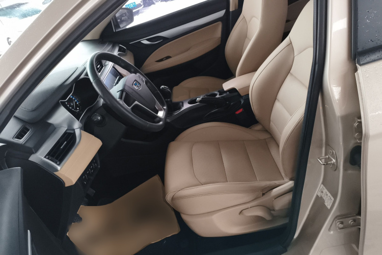 吉利汽车 帝豪 2018款 1.5L 手动豪华型中控内饰19