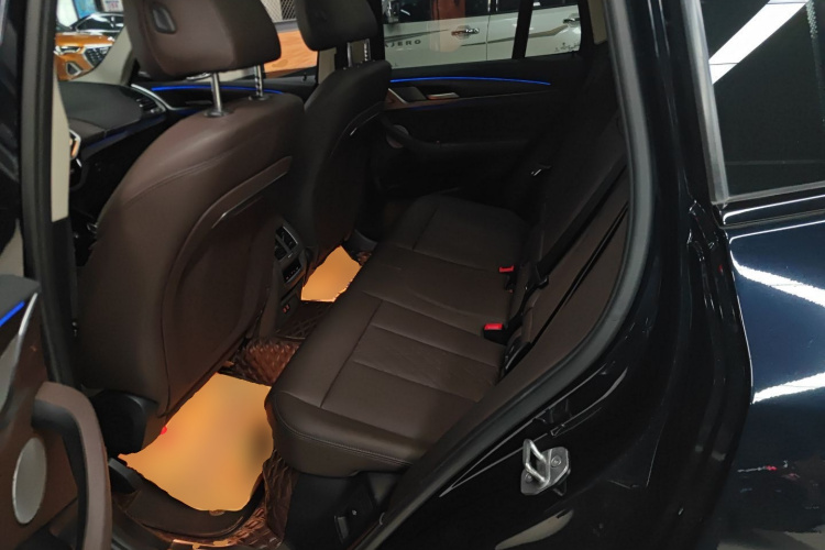 宝马X3 2023款 xDrive30i 领先型 M曜夜套装中控内饰7004