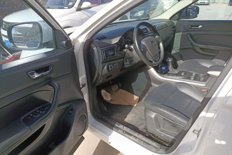 观致5 2018款 改款 1.6T 自动领先型中控内饰20