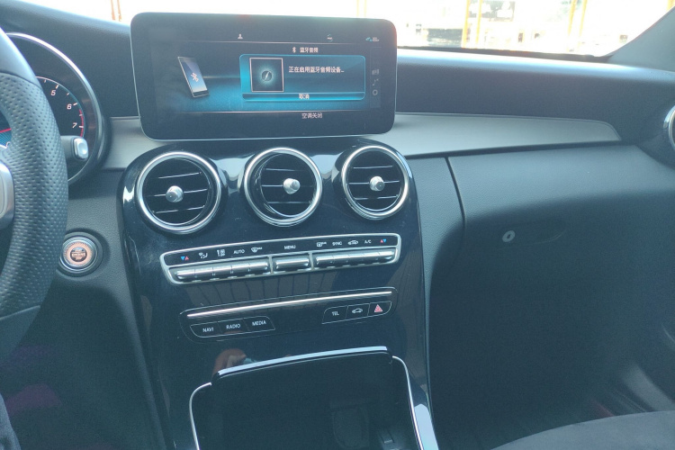 奔驰C级 2020款 改款 C 260 运动版局部细节16