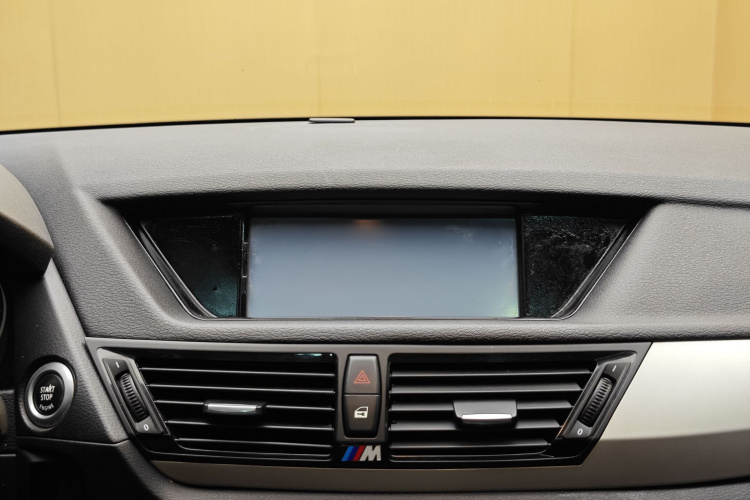 宝马X1 2013款 sDrive18i 时尚型中控内饰7011